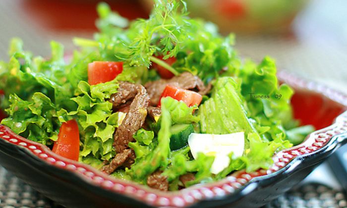 Salad dầu giấm tạo ra hương vị tuyệt vời