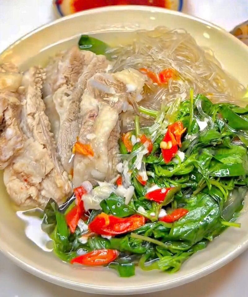 Thứ 5: Miến sườn cay - món nước