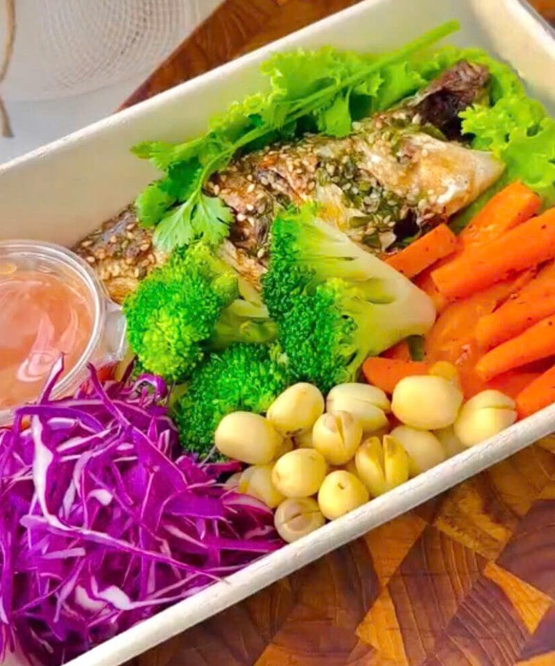 Cá biển nướng & rau củ (1300)